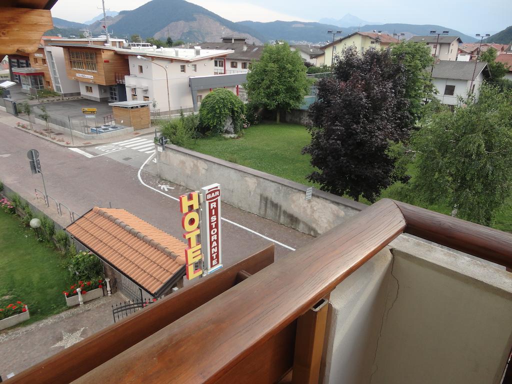 Hotel Al Caminetto Cembra Lisignago Rum bild